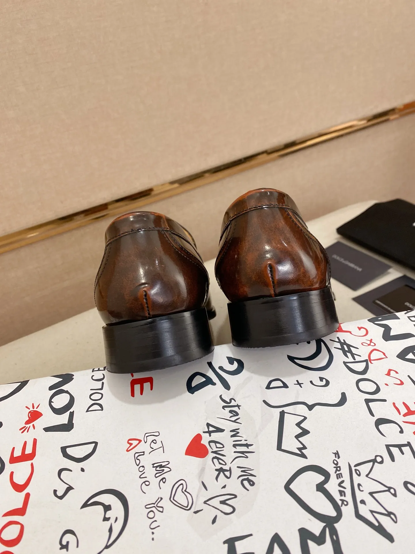 Men's clothing and shoes💰 520💰🌲DG top-notch🔍🔍men's new leather shoes🚹sold at the same time⚠The uppers are imported cowhide from Italy, the entire imported cowhide lining, and imported accessories💪💪, completely 1⃣️ vs. 1⃣️🇮🇹 💪💪, ⚠Sole: The original sole is specially provided by the original factory, the exclusive movable molded sole is super comfortable, ⚠Original factory follow-up goods, 🔍🔍high quality, can be entered and exited at will, welcome to compare ⚠Size number: 38-44. Can be customized 45 non-returnable